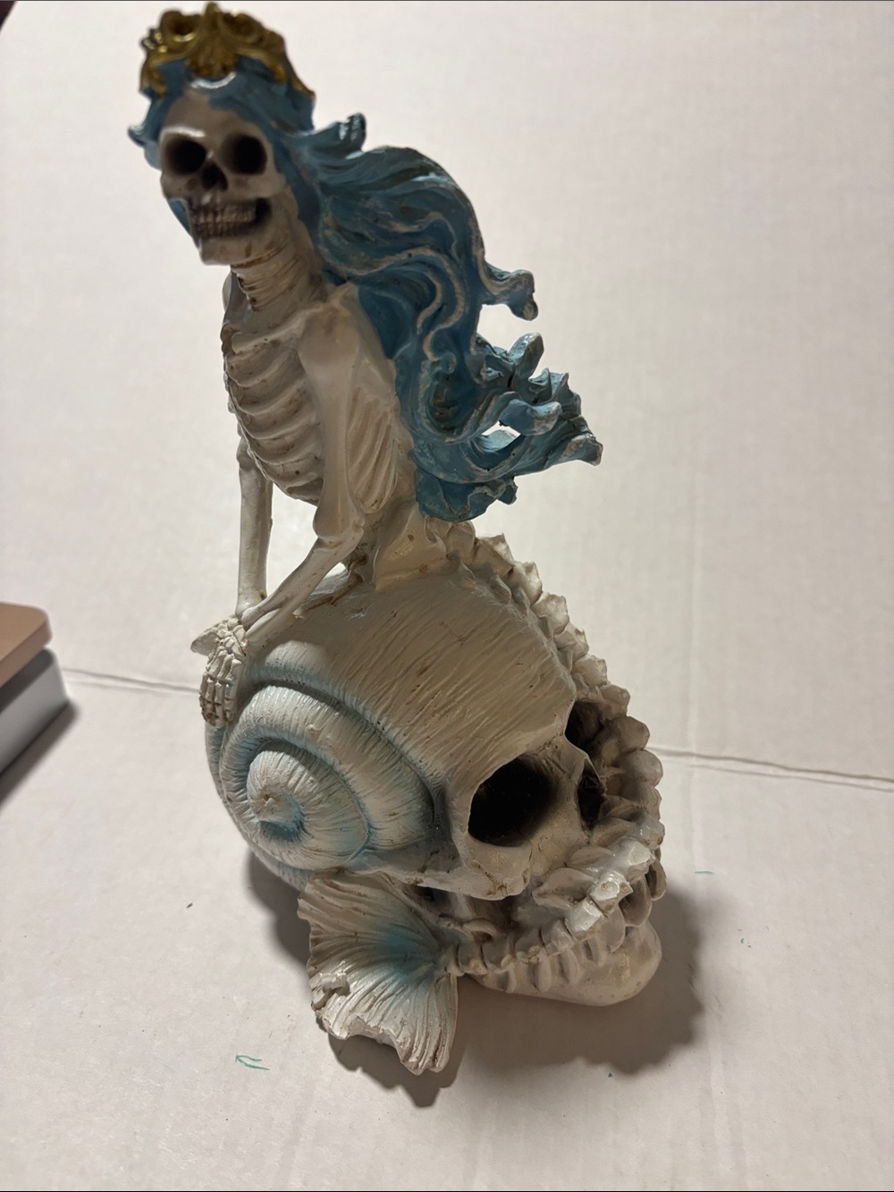 Blue-Haired Skeleton Mermaid Skull Sculpture - Home Art